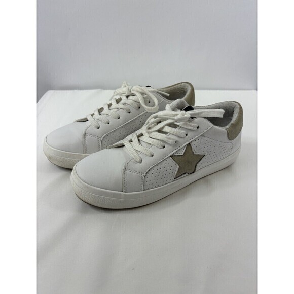 Steve Madden Starling Sneaker White Grey Suede Size 8.5 Perforated Star Accent - Picture 1 of 13